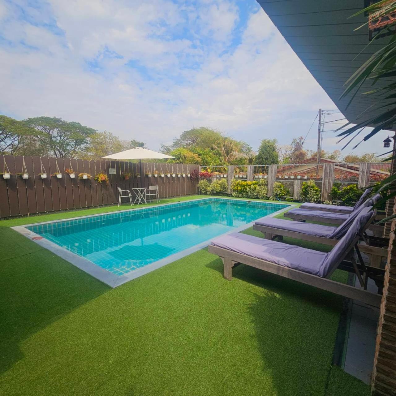 Sawasdee​ Buriram​ Resort 外观 照片